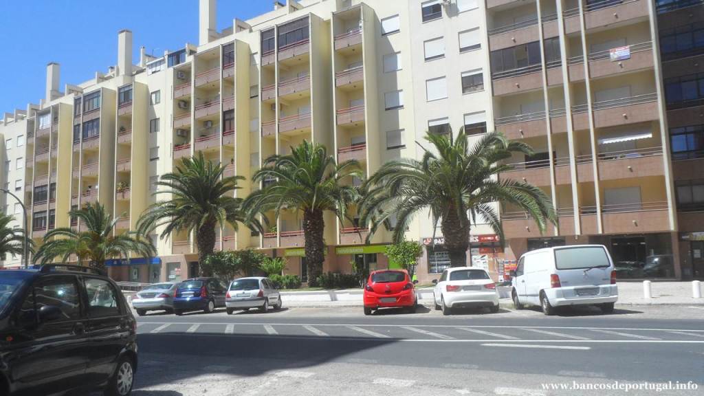 Novo Banco na Av. António Rodrigues Manito em Setúbal