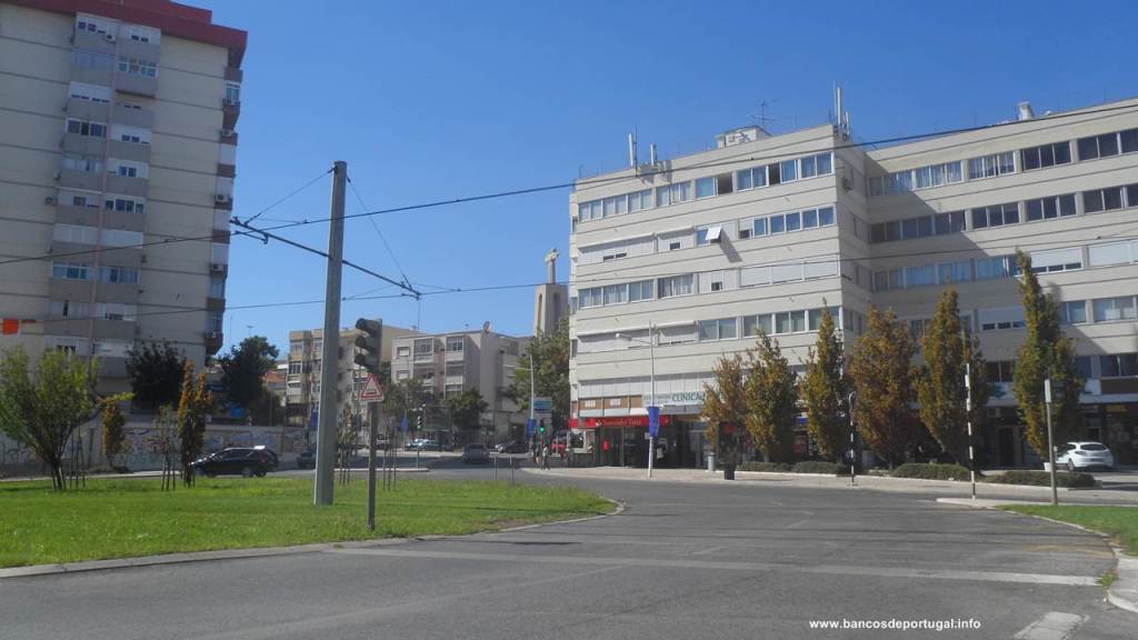 Agência do Banco Santander Totta no Pragal em Almada