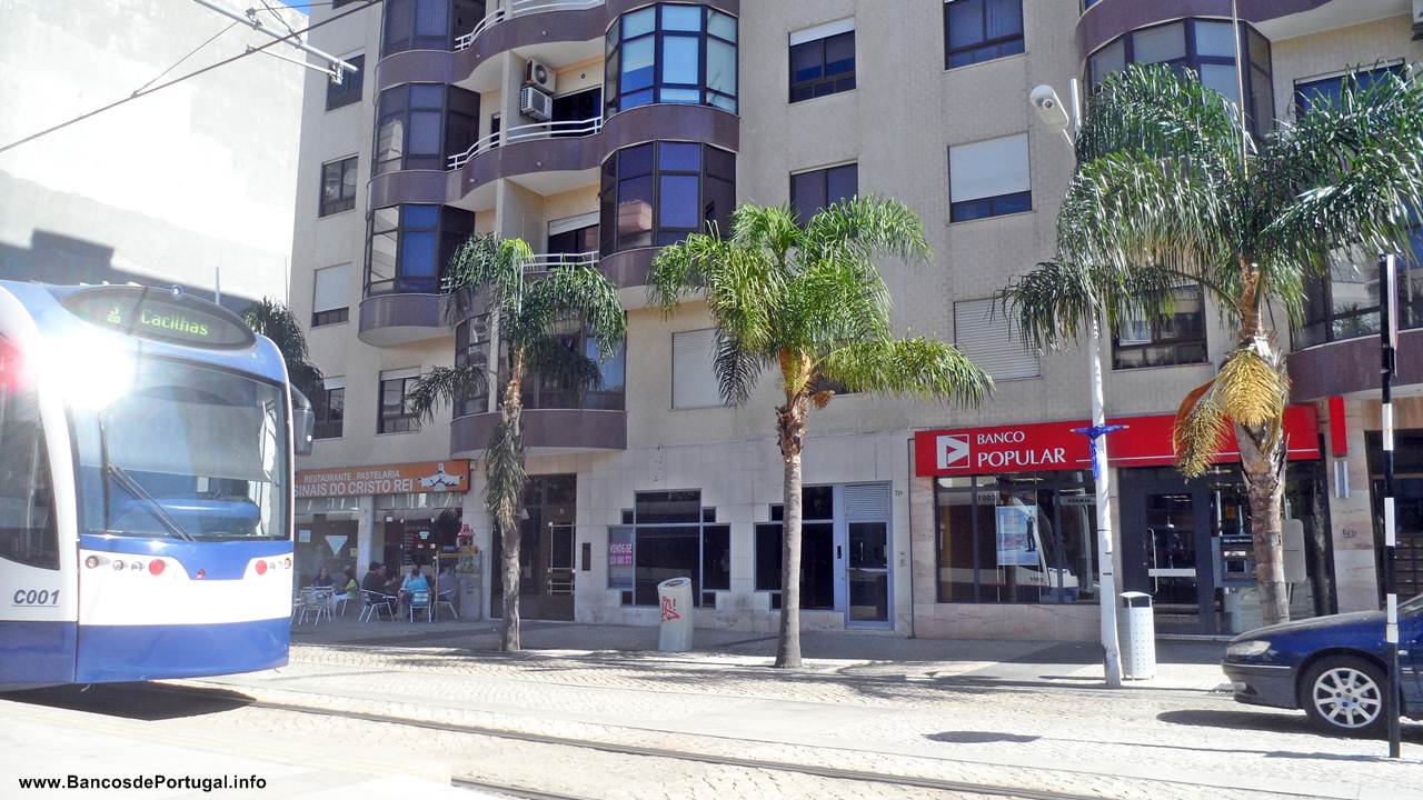 Agência em Almada (Pragal) do Banco Popular