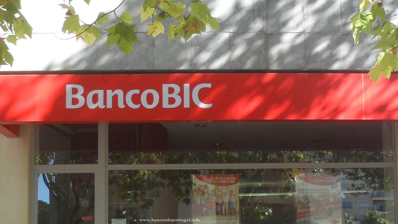 Banco BIC em Alcobaça junto ao Mercado Municipal