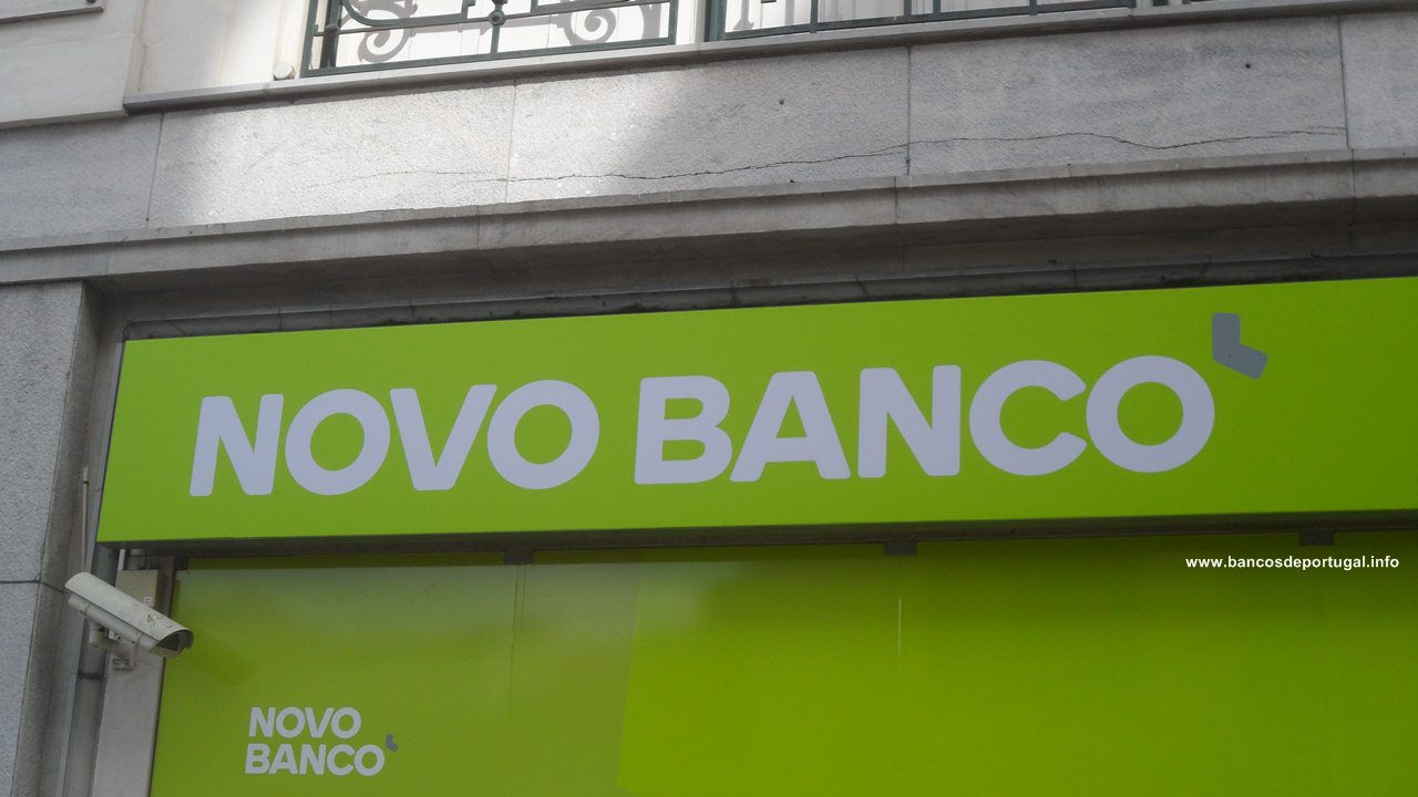 Novo Banco Costa Cabral no Porto (Portugal)