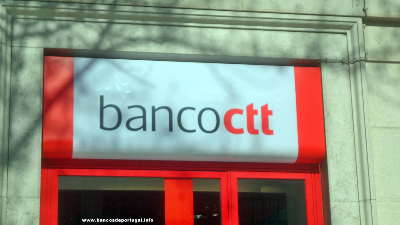 Agência do Banco CTT Município Porto, Portugal