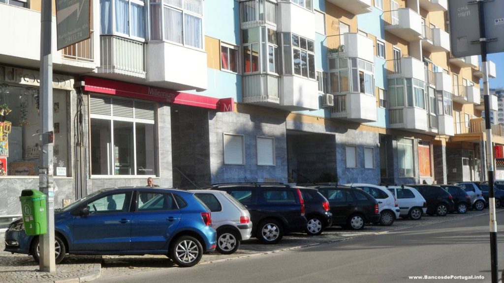 Balcão do banco Millennium BCP na Costa da Caparica