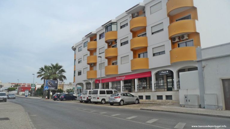 Agência do Banco Millennium BCP na Av Duarte Pacheco 207D em Almancil