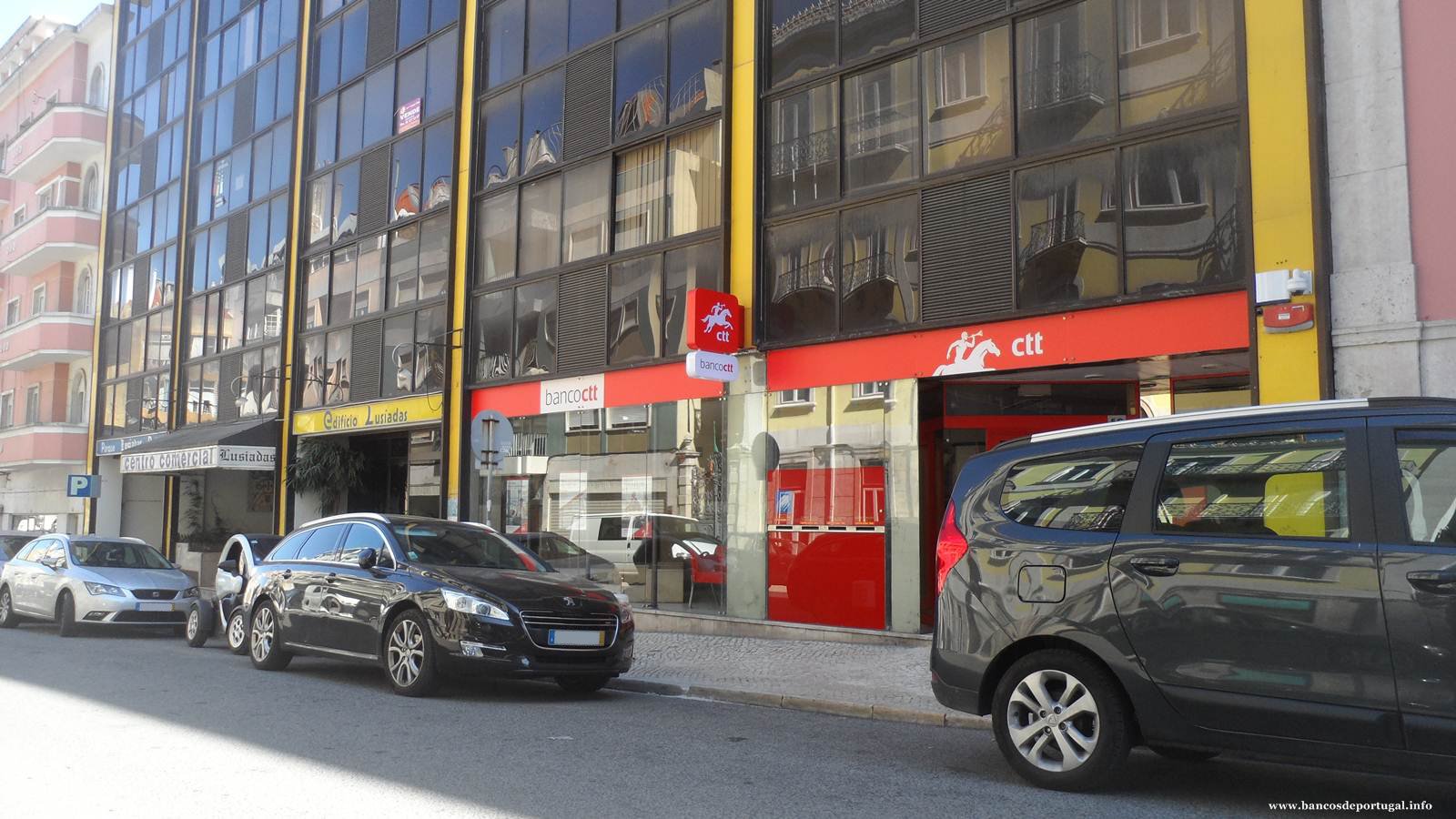 Agência di Banco CTT na Rua dos Lusíadas (Calvário) em Lisboa