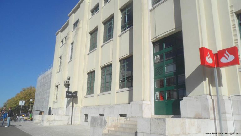 Banco Santander Totta no Pavilhão Central do IST em Lisboa