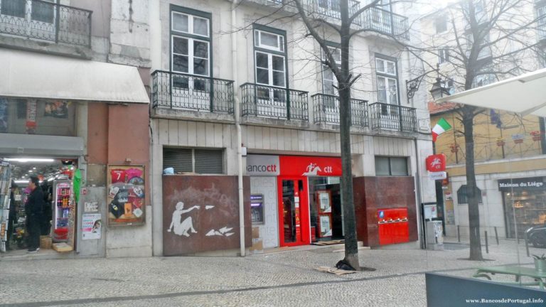 Banco CTT na rua Santa Justa na Baixa de Lisboa