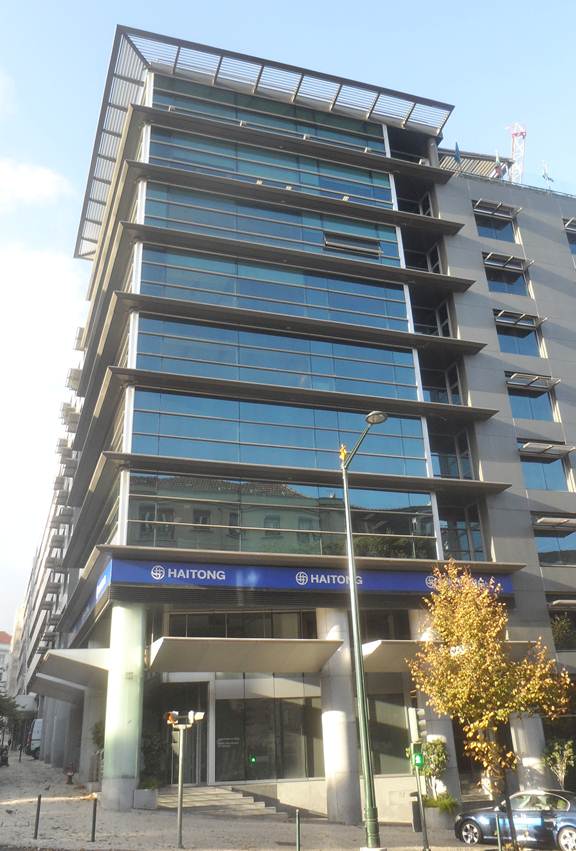 Haitong Bank na Rua Alexandre Herculano em Lisboa