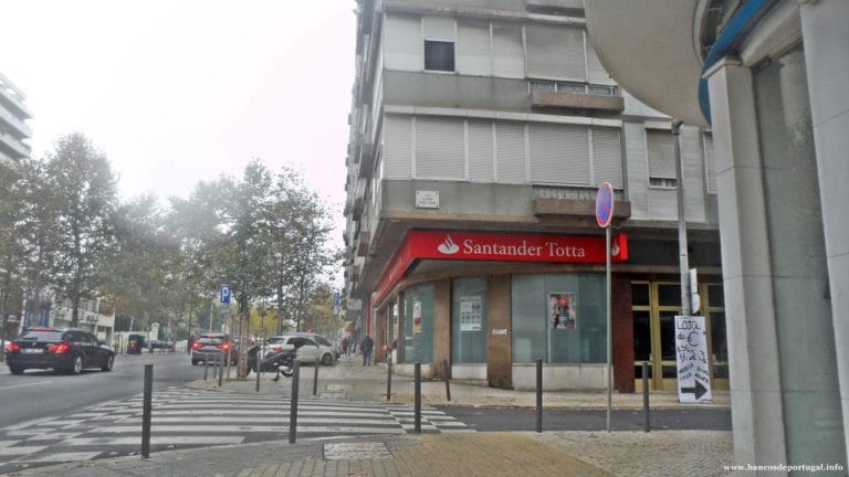 Santander Totta na Av. do Brasil 38A 1700-071 Lisboa