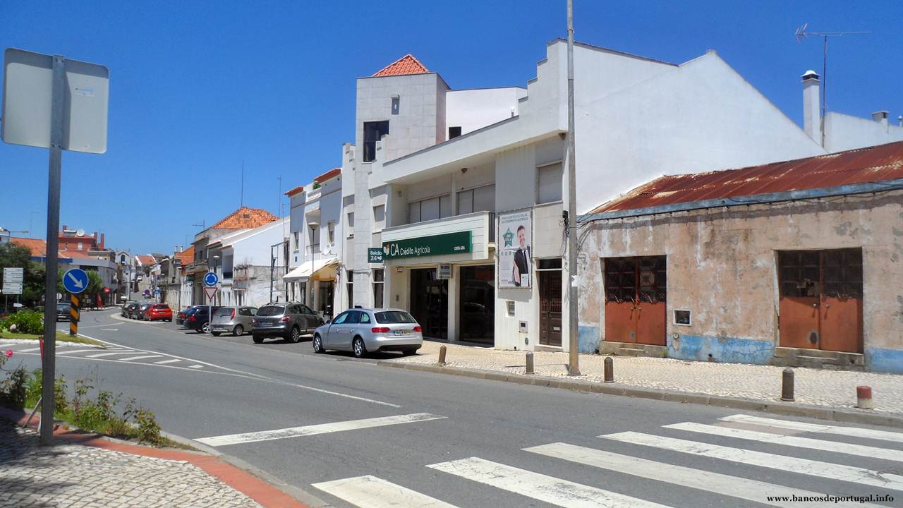 Crédito Agrícola no Largo dos Caeiros em Cercal do Alentejo