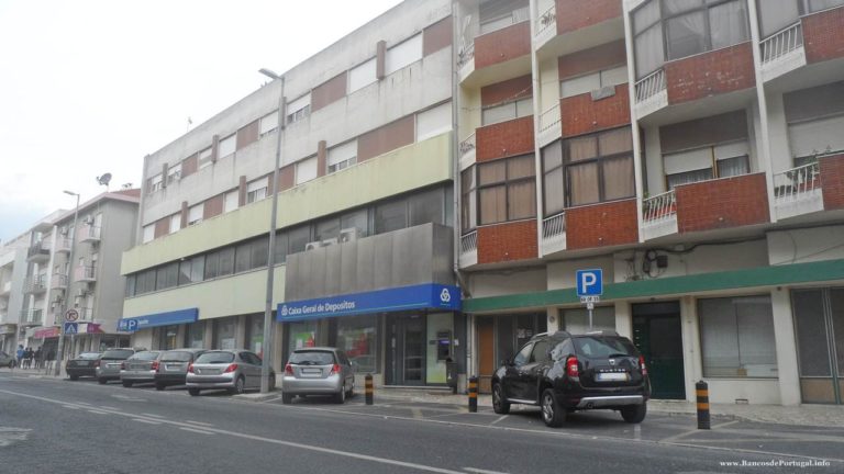 Balcão da CGD na EN 11 na Baixa da Banheira
