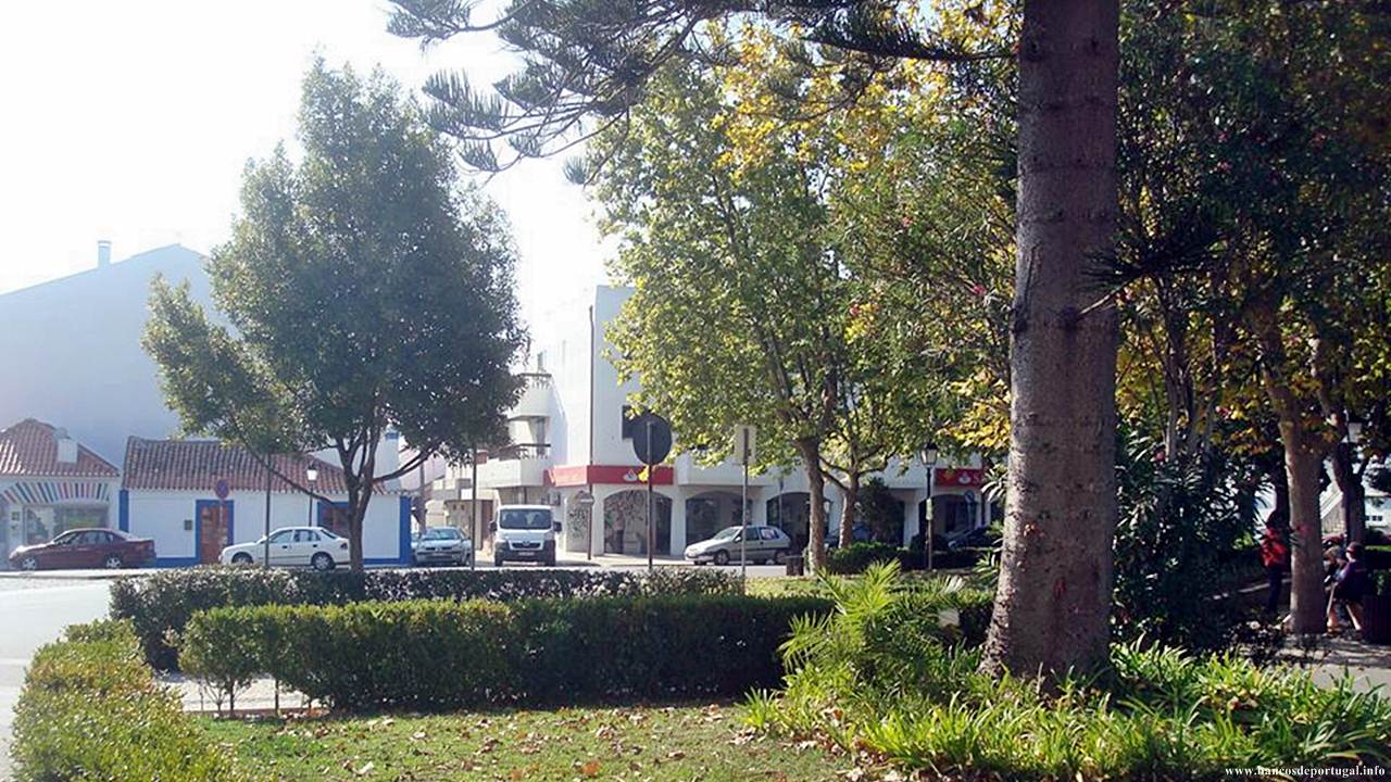Banco Santander Totta na Praça da República em Sines