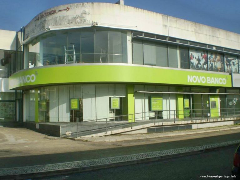 Novo Banco na Rua Damião de Góis, junto a circular do Montijo