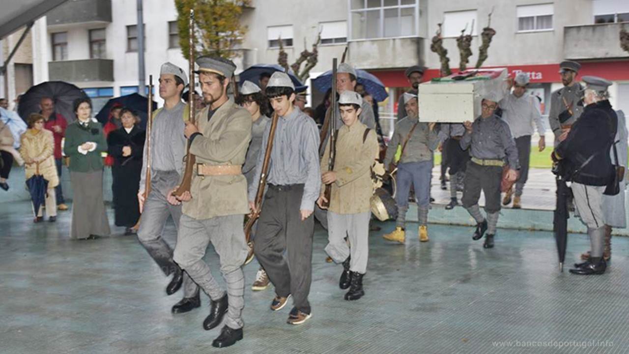 Balcão do Santander no Largo Dr. José Tavares na Murtosa