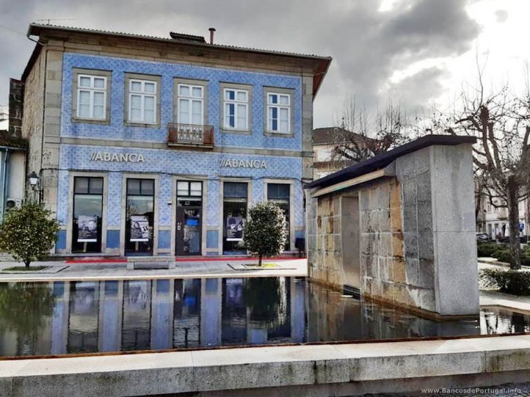 Banco ABANCA na Praça 25 de Abril em Fafe