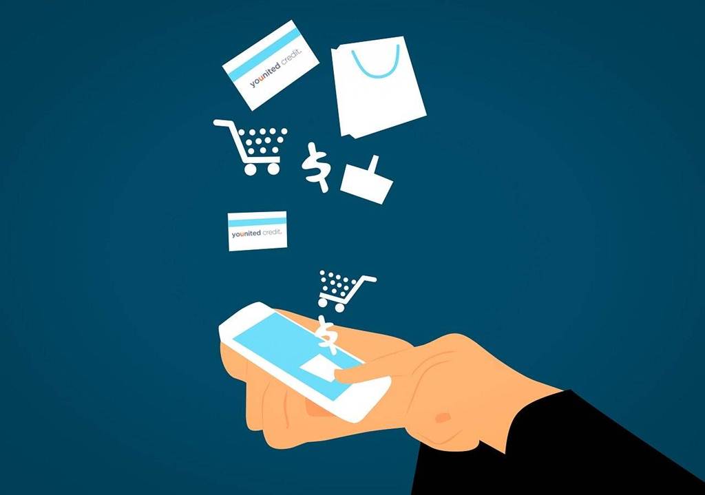 smartphone com compras online através de crédito