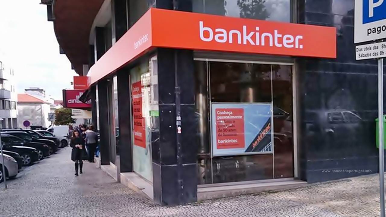 Banco Bankinter na Rua Adriano Pinto Basto em Famalicão