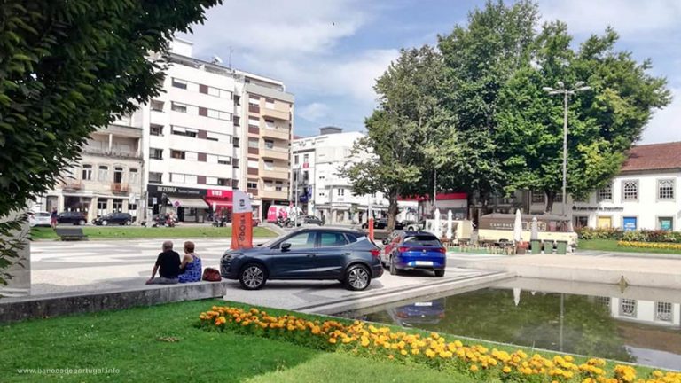 Caixa Geral de Depósitos na Praça Dona Maria II em Famalicão